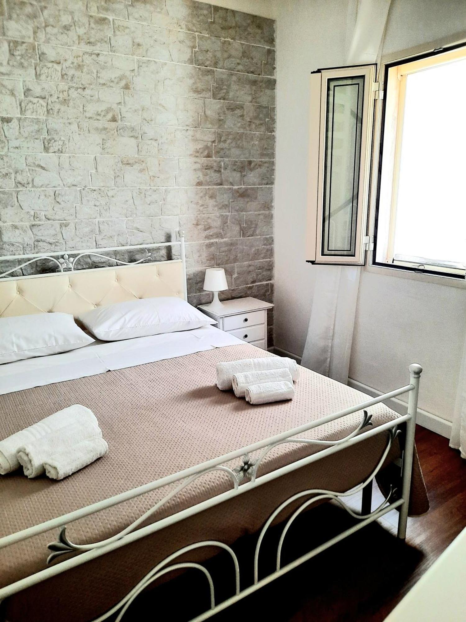 Guest House Santa Caterina Monopoli Exterior photo